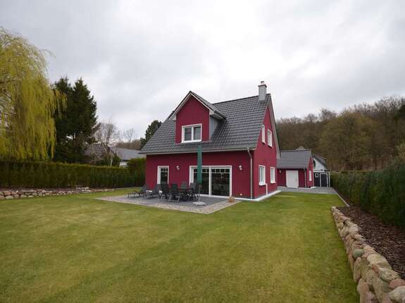 Ansicht mit Terrasse