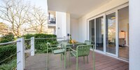 Terrasse teils überdacht