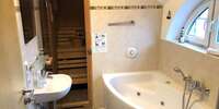 Badezimmer mit Sauna