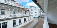 Balkon, seitlicher Meerblick