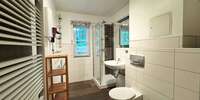 Tageslichtbad mit Dusche