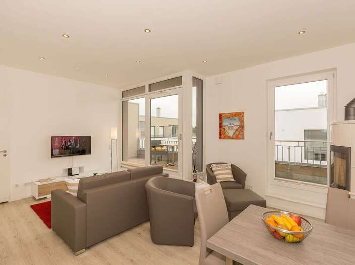 Wohnzimmer mit Zugang Balkon